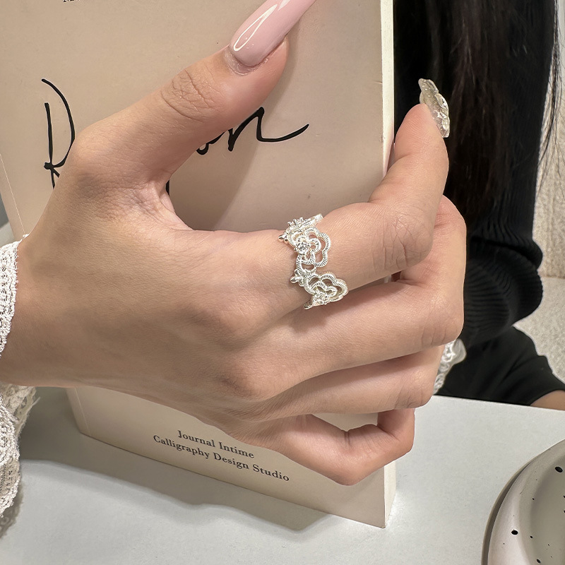 Rosette Whisper Lace Ring