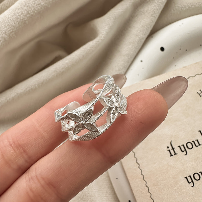 ORIA Sterling Silver Petals Ring